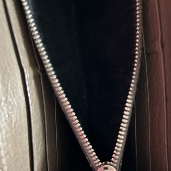 Chloe Zip Around Wallet - Picture 14 of 14